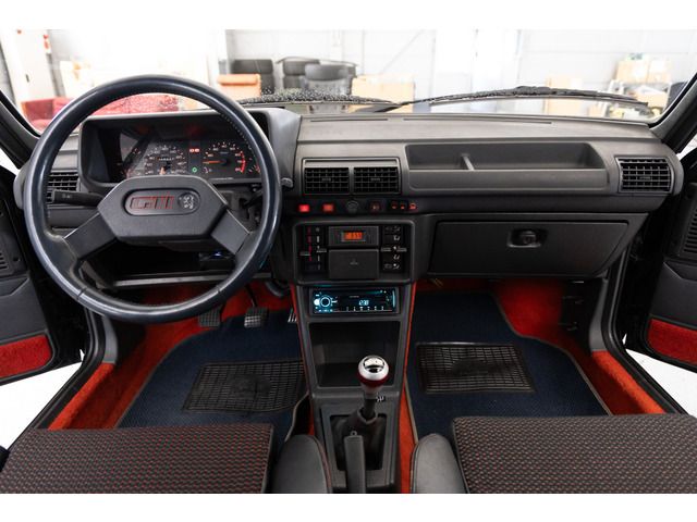 PEUGEOT PEUGEOT 205 1988