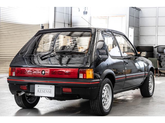 PEUGEOT PEUGEOT 205 1988