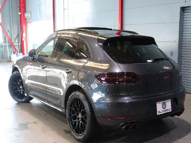 PORSCHE PORSCHE Macan 2017