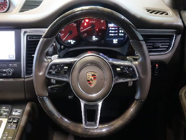 PORSCHE PORSCHE Macan 2017