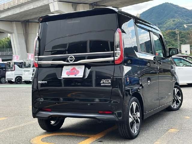 NISSAN ROOX 2020