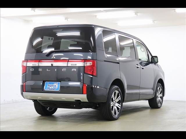 MITSUBISHI DELICA D:5 4WD 2024