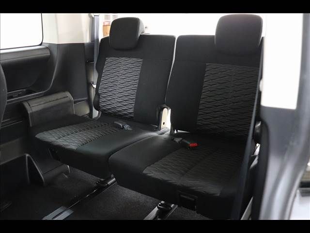 MITSUBISHI DELICA D:5 4WD 2024