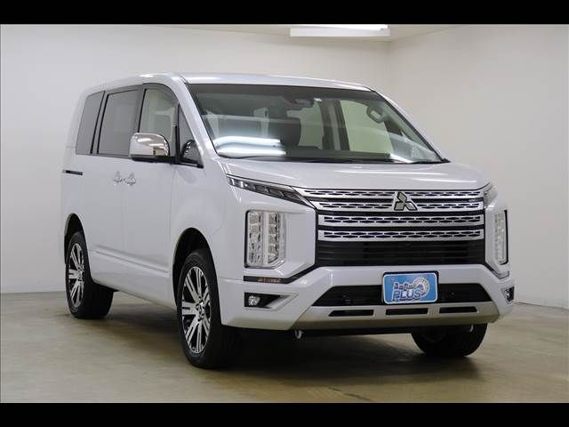 MITSUBISHI DELICA D:5 4WD 2024