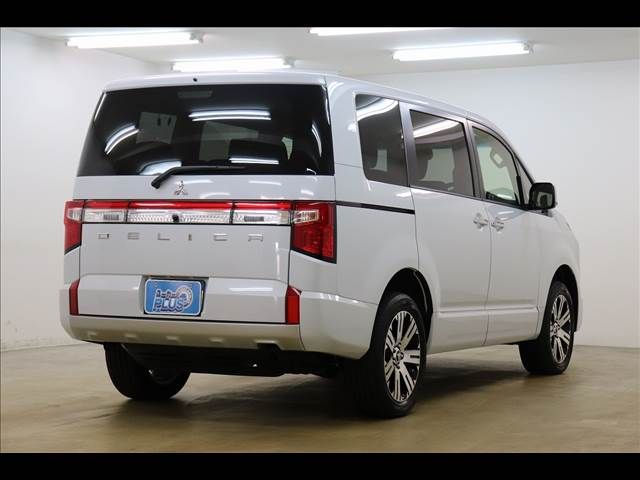 MITSUBISHI DELICA D:5 4WD 2024