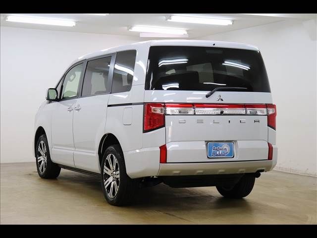 MITSUBISHI DELICA D:5 4WD 2024