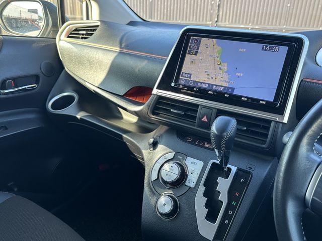 TOYOTA SIENTA HYBRID 2020