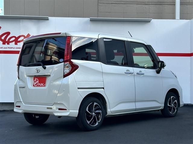 TOYOTA ROOMY 2021