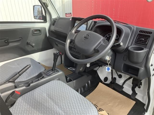 NISSAN NT100 CLIPPER 2024