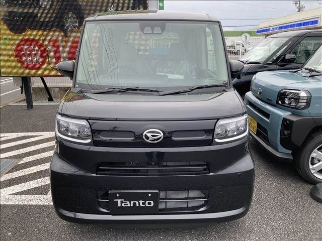 DAIHATSU TANTO 2025