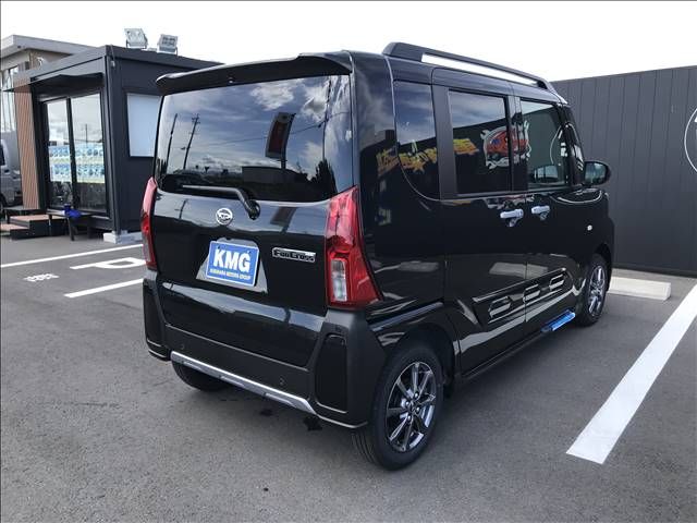 DAIHATSU TANTO FAN CROSS 2025