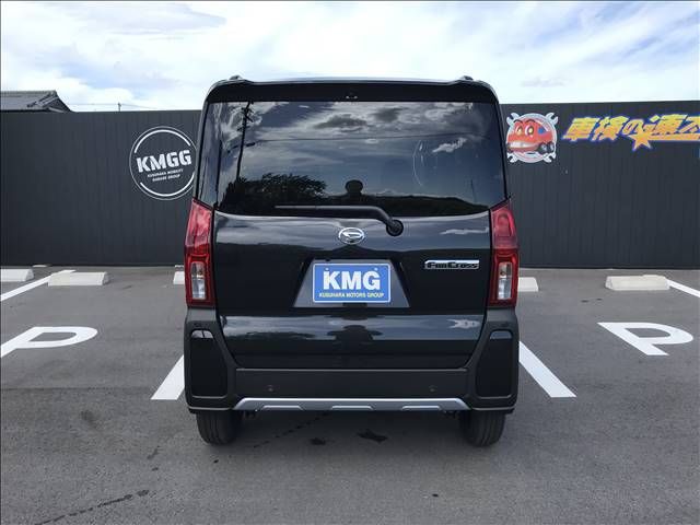 DAIHATSU TANTO FAN CROSS 2025