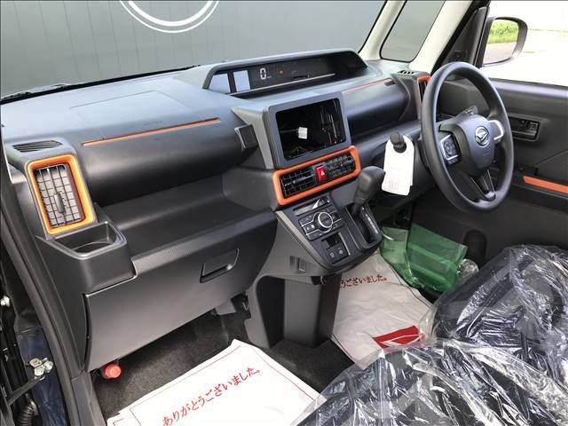 DAIHATSU TANTO FAN CROSS 2025