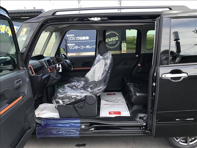 DAIHATSU TANTO FAN CROSS 2025