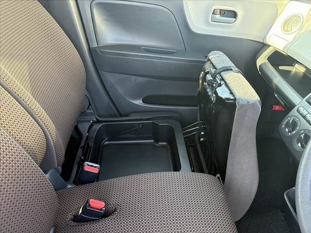 SUZUKI MR WAGON 2015