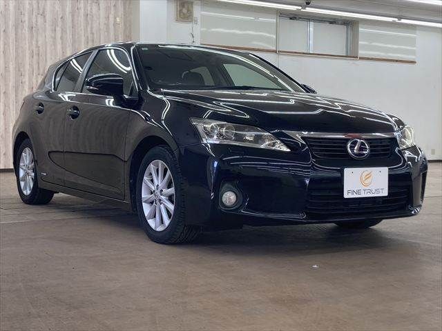 TOYOTA LEXUS CT200h 2011