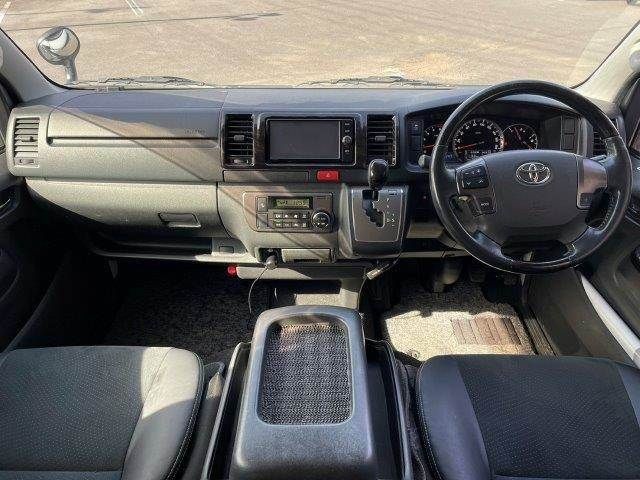 TOYOTA HIACE van 2WD 2018
