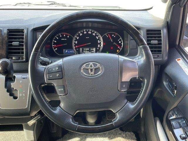 TOYOTA HIACE van 2WD 2018