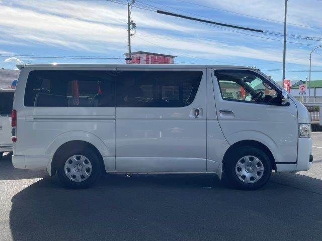 TOYOTA HIACE van 2WD 2018