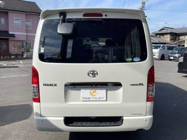 TOYOTA HIACE van 2WD 2018
