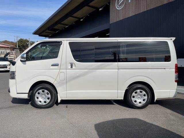 TOYOTA HIACE van 2WD 2018