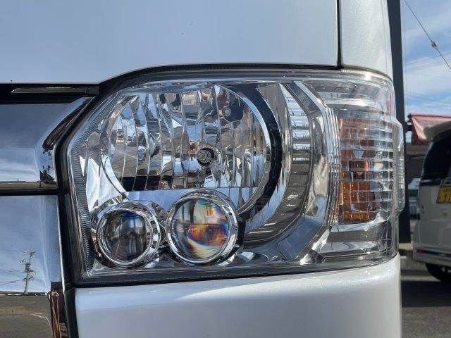 TOYOTA HIACE van 2WD 2018