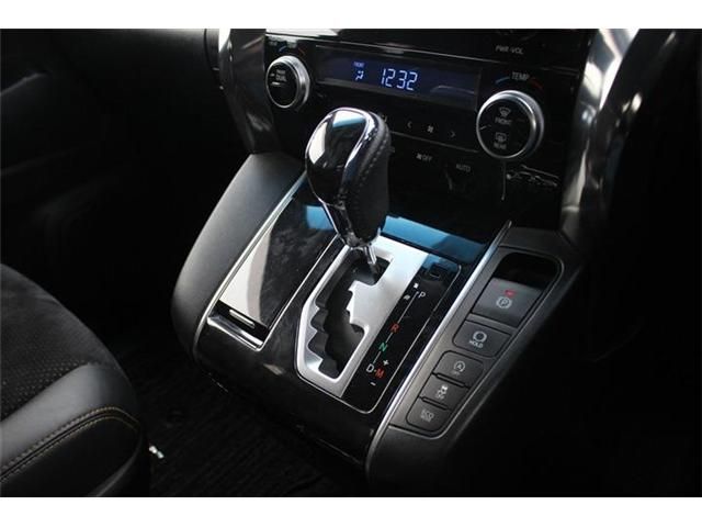 TOYOTA VELLFIRE 2020