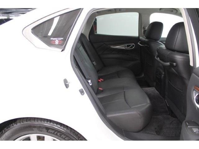 NISSAN FUGA HYBRID 2016