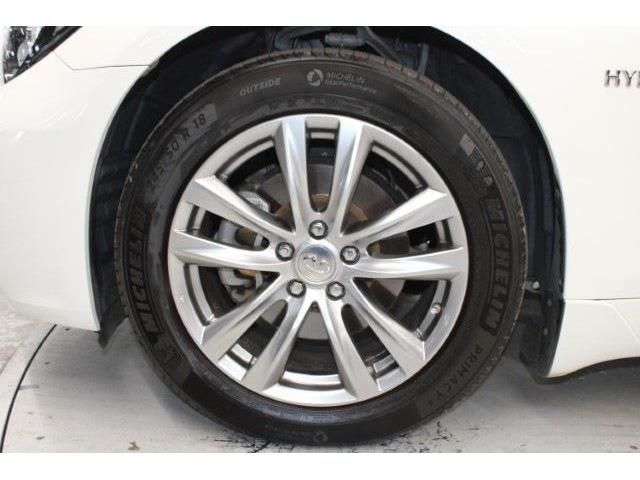 NISSAN FUGA HYBRID 2016