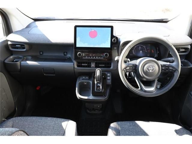 TOYOTA SIENTA HYBRID 2023