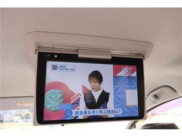 TOYOTA SIENTA HYBRID 2023