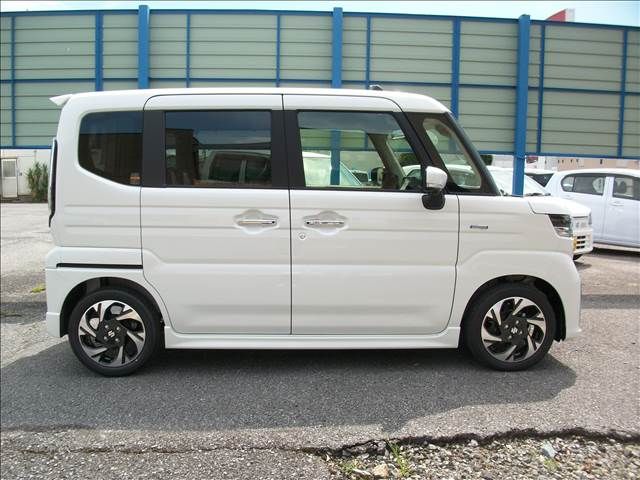 SUZUKI Spacia custom 2025