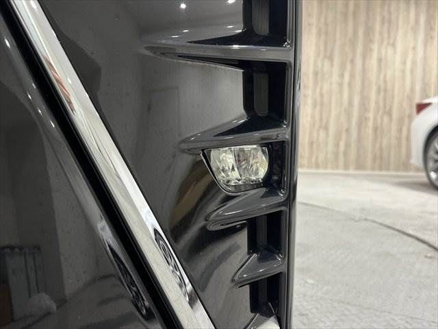 TOYOTA VOXY HYBRID 2017