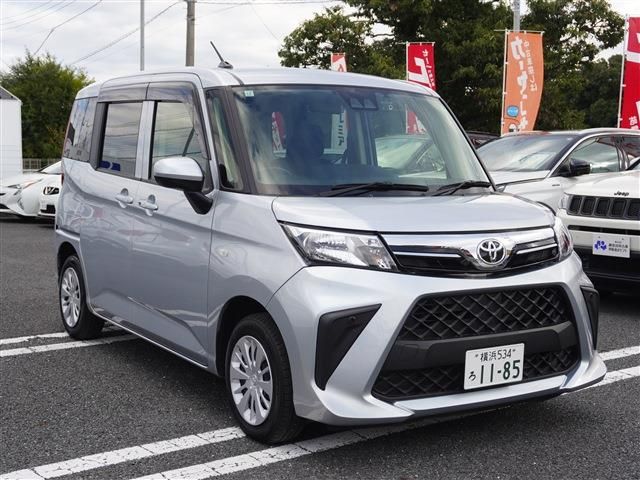 TOYOTA ROOMY 2023