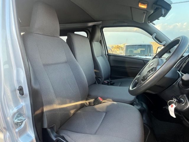 TOYOTA HIACE van 1.25t 2WD 2020