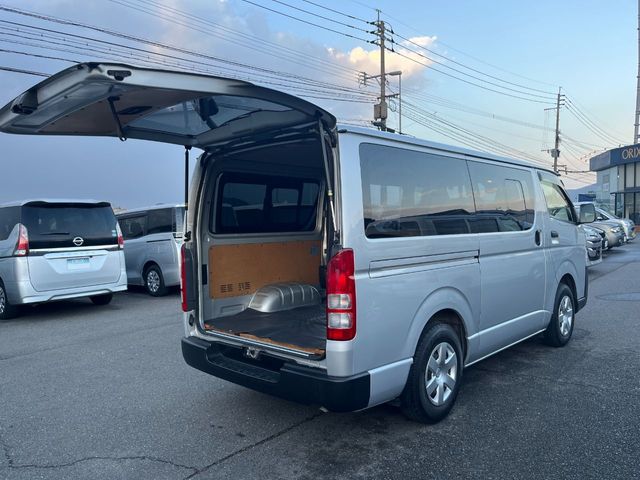 TOYOTA HIACE van 1.25t 2WD 2020