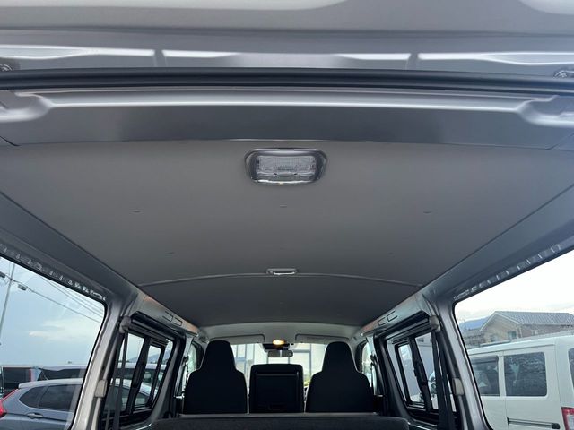 TOYOTA HIACE van 1.25t 2WD 2020