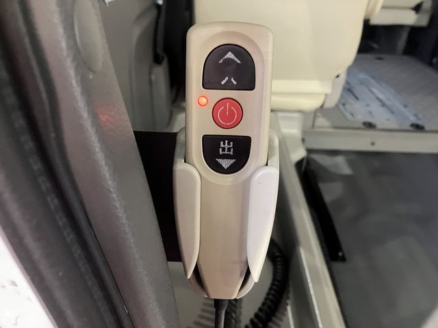 NISSAN NV350 CARAVAN 4WD 2020