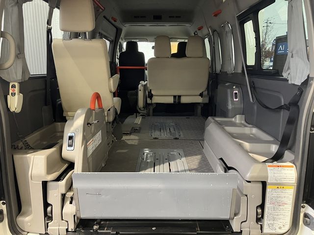 NISSAN NV350 CARAVAN 4WD 2020