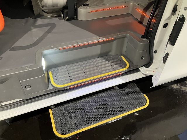 NISSAN NV350 CARAVAN 4WD 2020