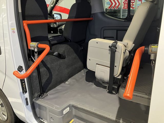 NISSAN NV350 CARAVAN 4WD 2020