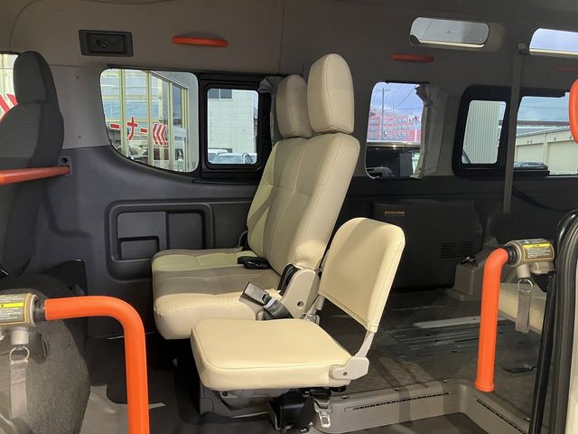 NISSAN NV350 CARAVAN 4WD 2020