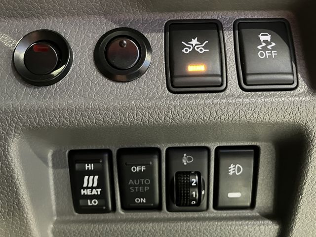 NISSAN NV350 CARAVAN 4WD 2020