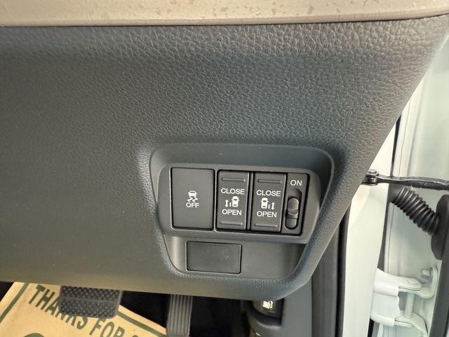 HONDA FREED e:HEV 2025