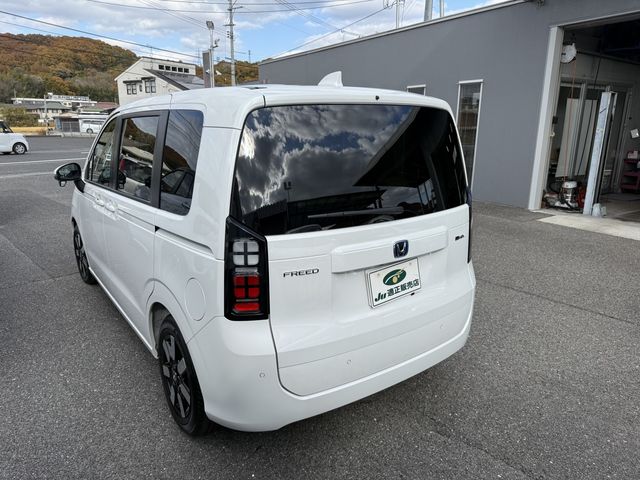 HONDA FREED e:HEV 2025