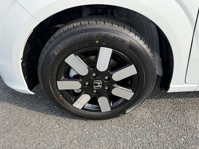 HONDA FREED e:HEV 2025