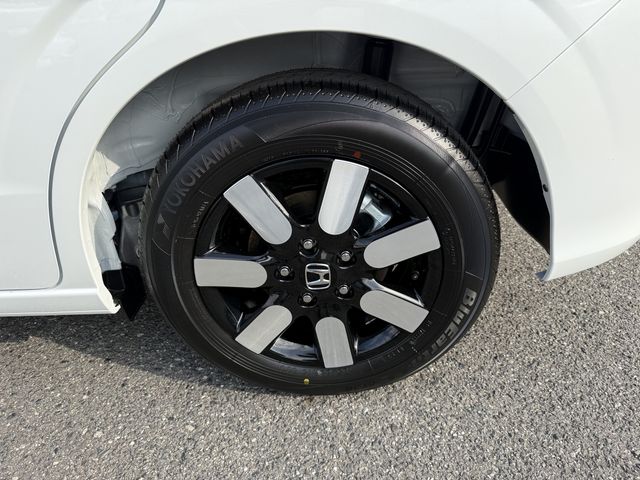 HONDA FREED e:HEV 2025