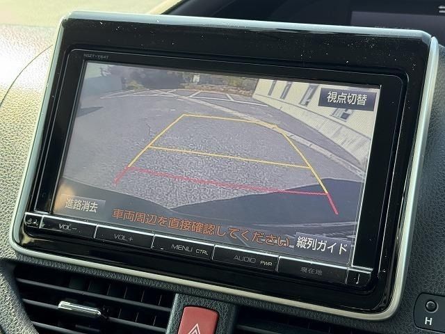 TOYOTA VOXY HYBRID 2014