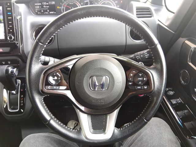 HONDA N BOX CUSTOM 2017