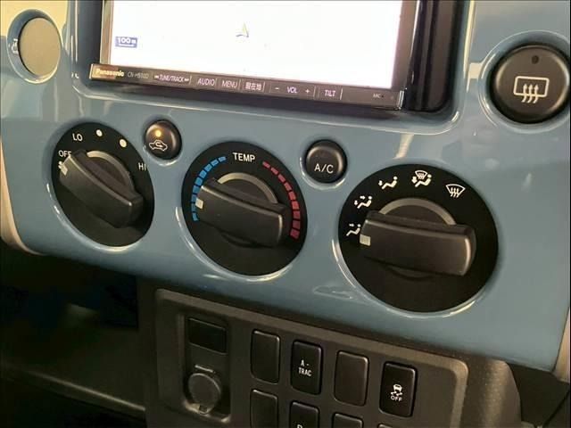 TOYOTA FJ CRUISER 4WD 2013